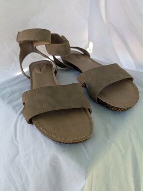 me too Olive Taupe Open-Toe Ankle-Strap Sandals